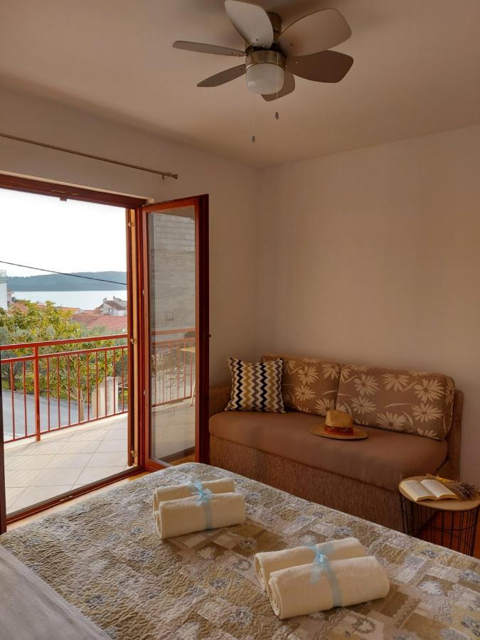 Apartments Gracia & Toni Трогир Экстерьер фото