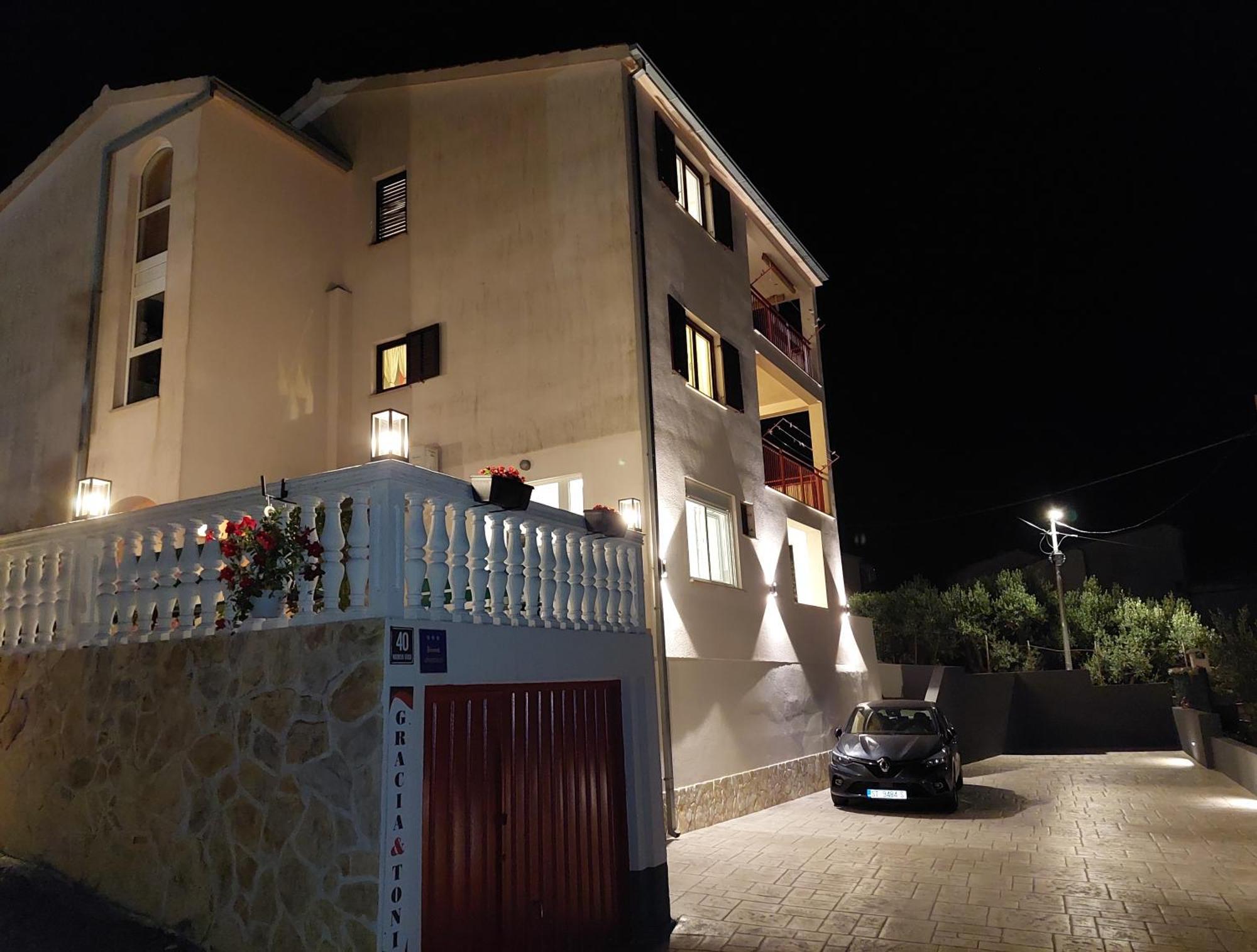 Apartments Gracia & Toni Трогир Экстерьер фото